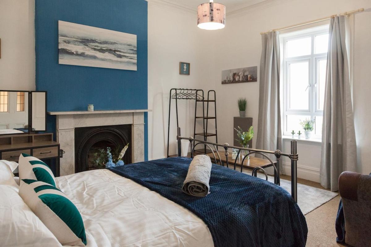 Victorian Elegance At Kingscliffe, Sleeps 17 Manchester Exterior foto