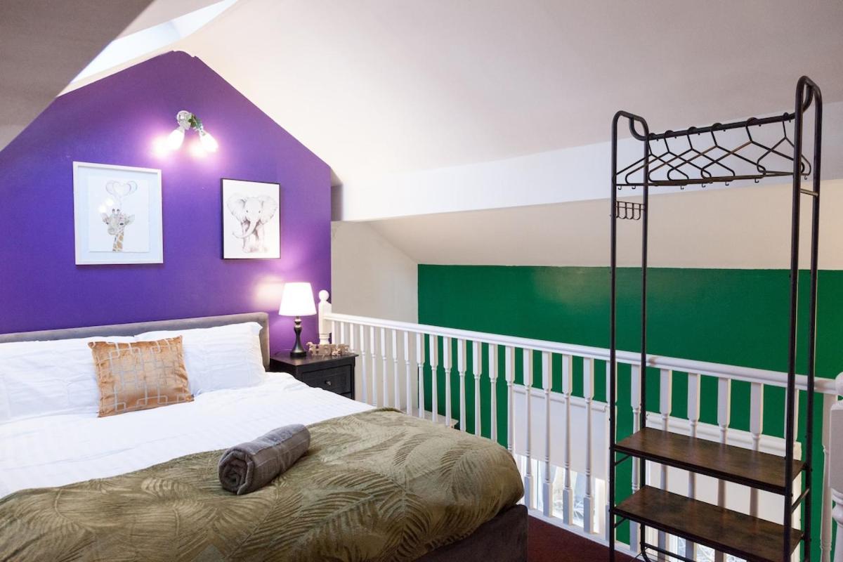 Victorian Elegance At Kingscliffe, Sleeps 17 Manchester Exterior foto
